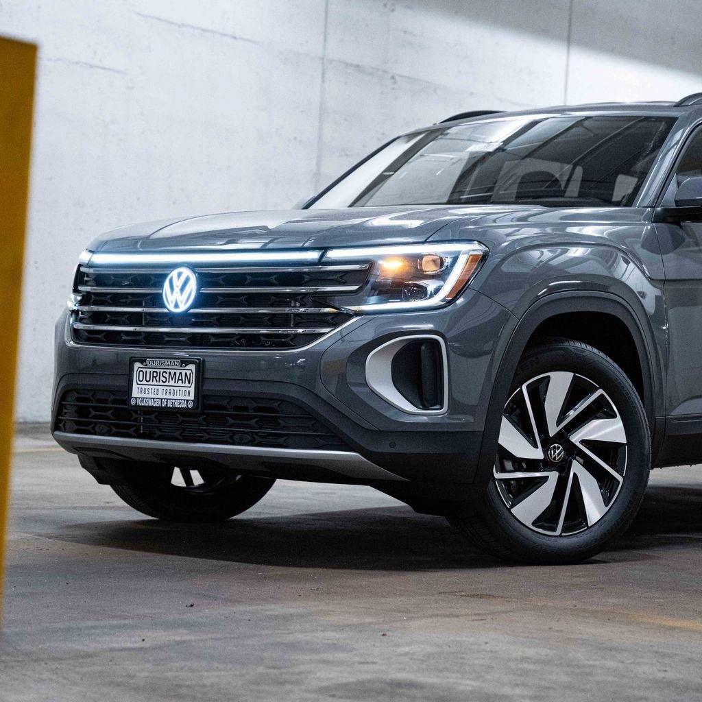 New 2026 Volkswagen Atlas SE AWD/4WD image 2