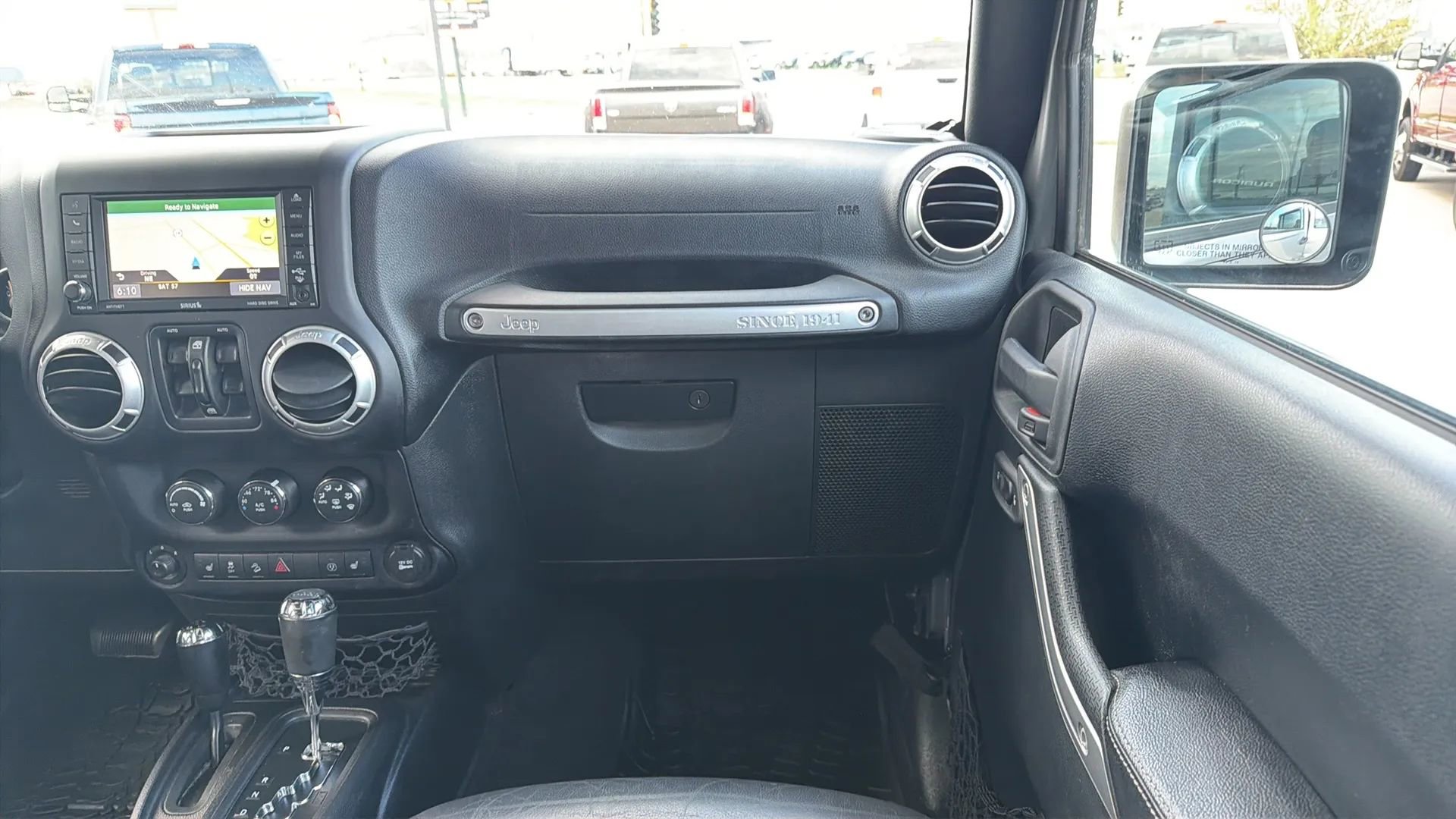 Used 2016 Jeep Wrangler Unlimited Rubicon image 89