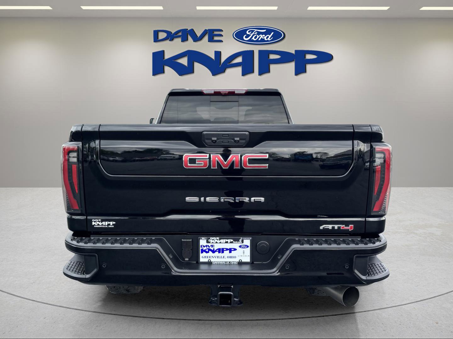 Used 2025 GMC Sierra 2500 AT4 w/ AT4 Premium Plus Package AWD/4WD image 6