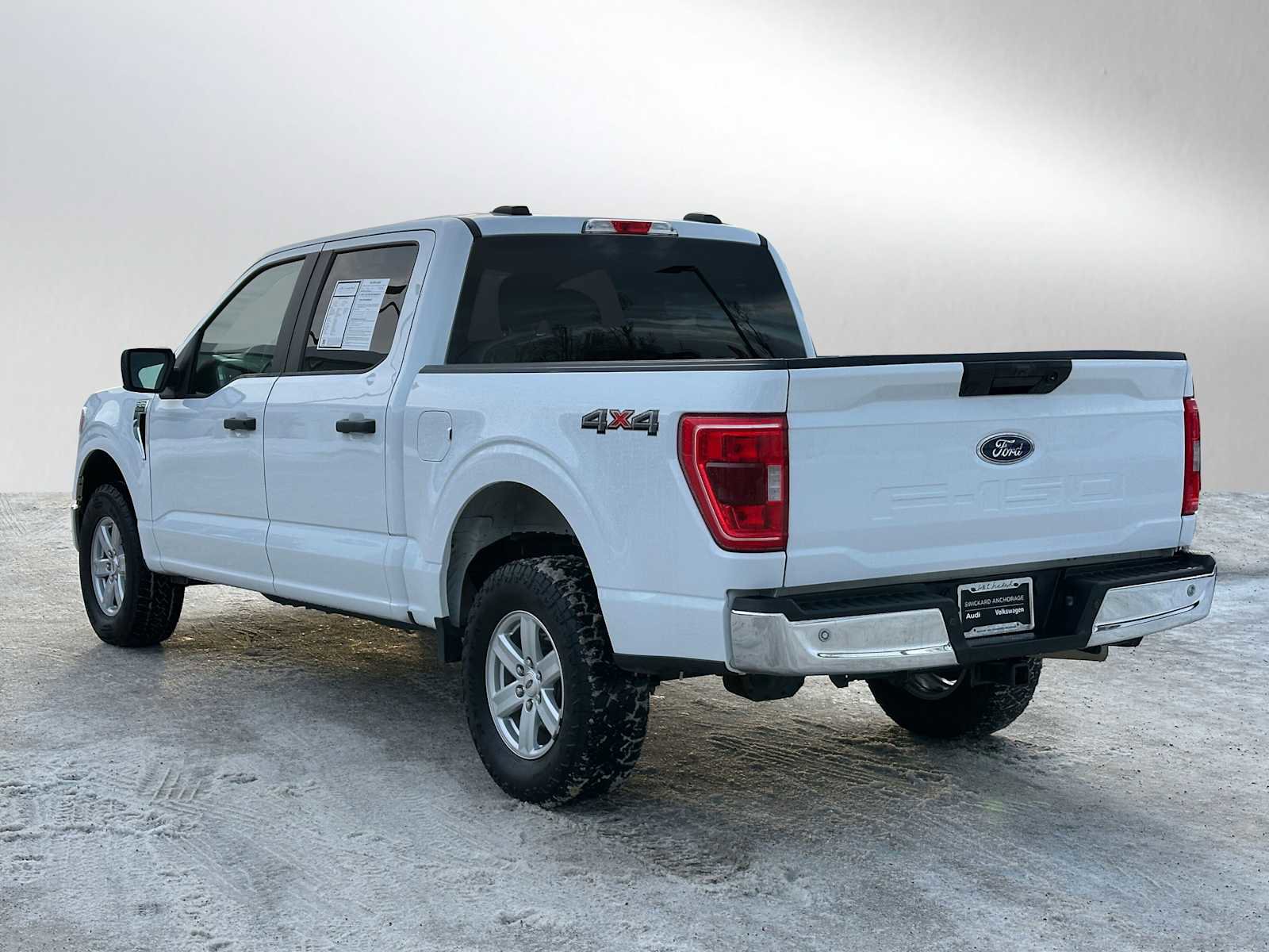 Used 2022 Ford F150 XLT w/ Trailer Tow Package image 5