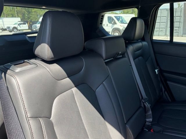 New 2026 Jeep Cherokee Overland AWD/4WD image 33
