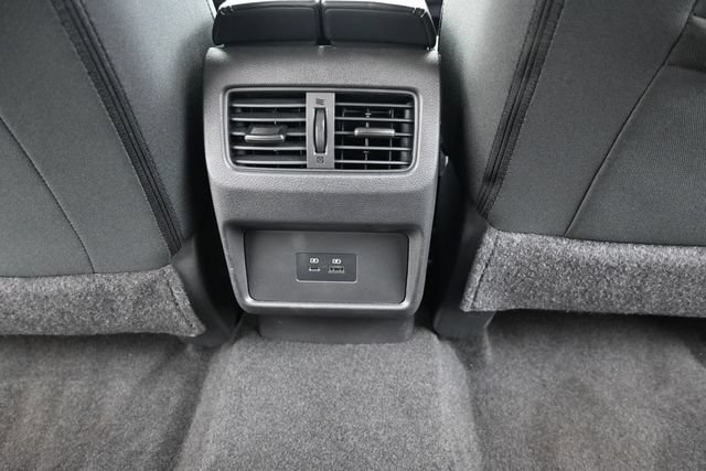Used 2023 Nissan Rogue SV FWD image 31