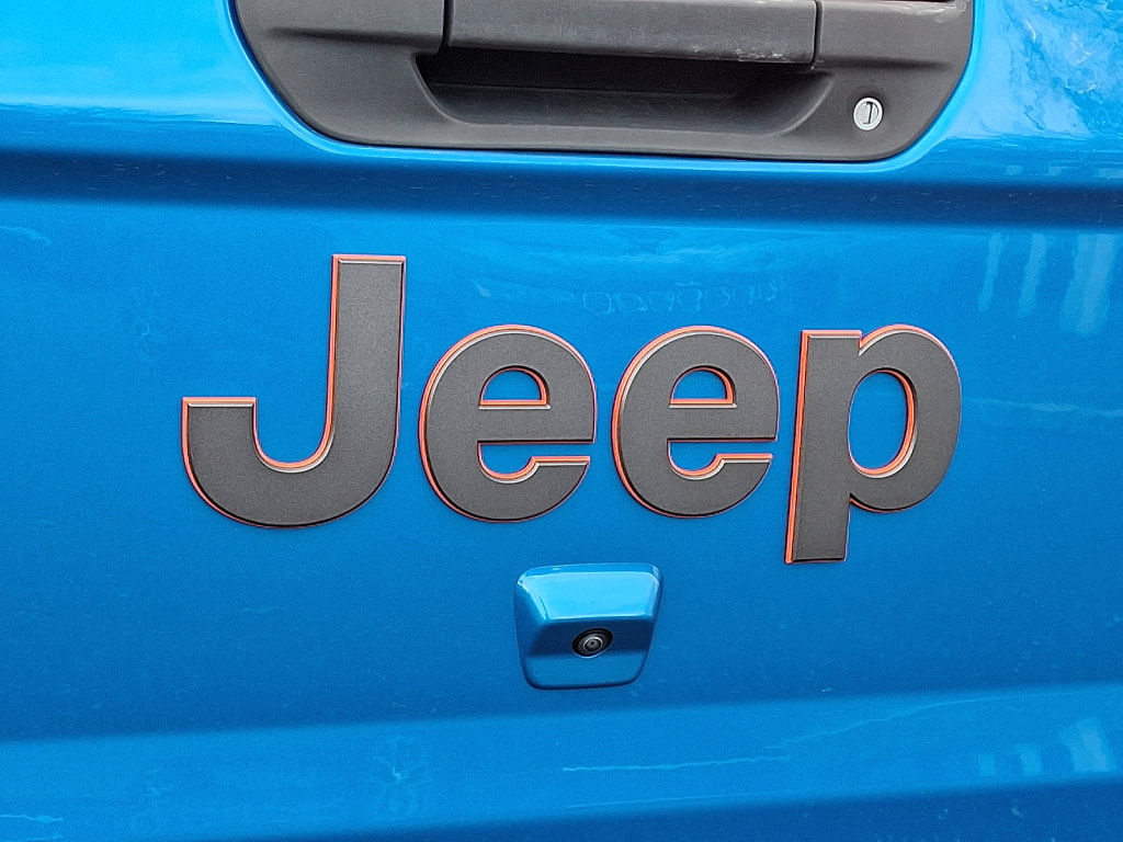 Used 2021 Jeep Gladiator Mojave image 16