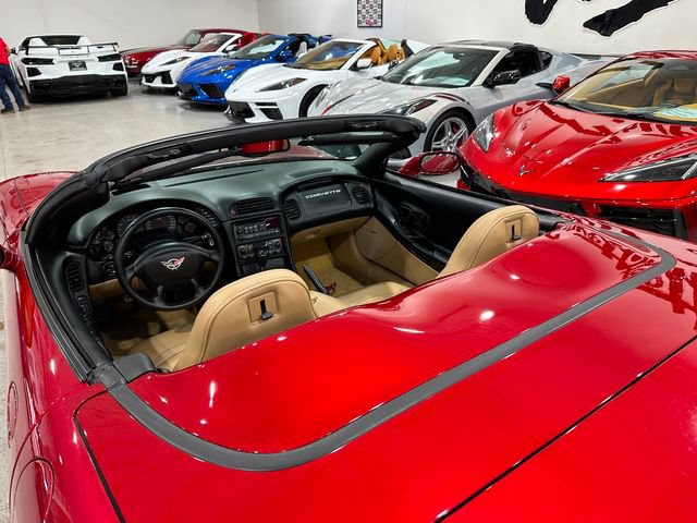 Used 2004 Chevrolet Corvette Convertible w/ Preferred Equipment Group RWD image 19