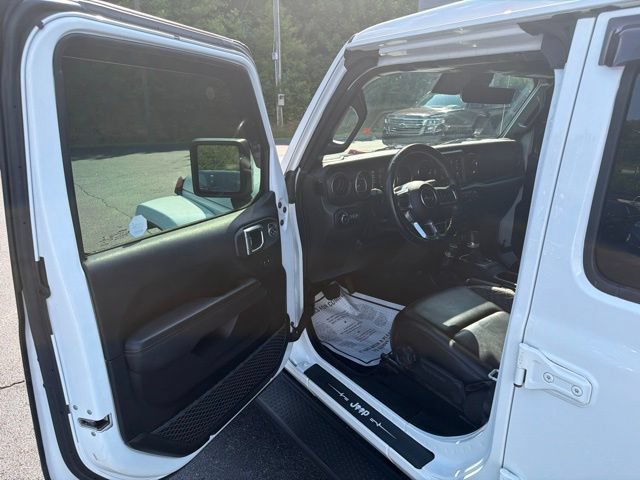 Used 2021 Jeep Wrangler Unlimited Sahara AWD/4WD image 14