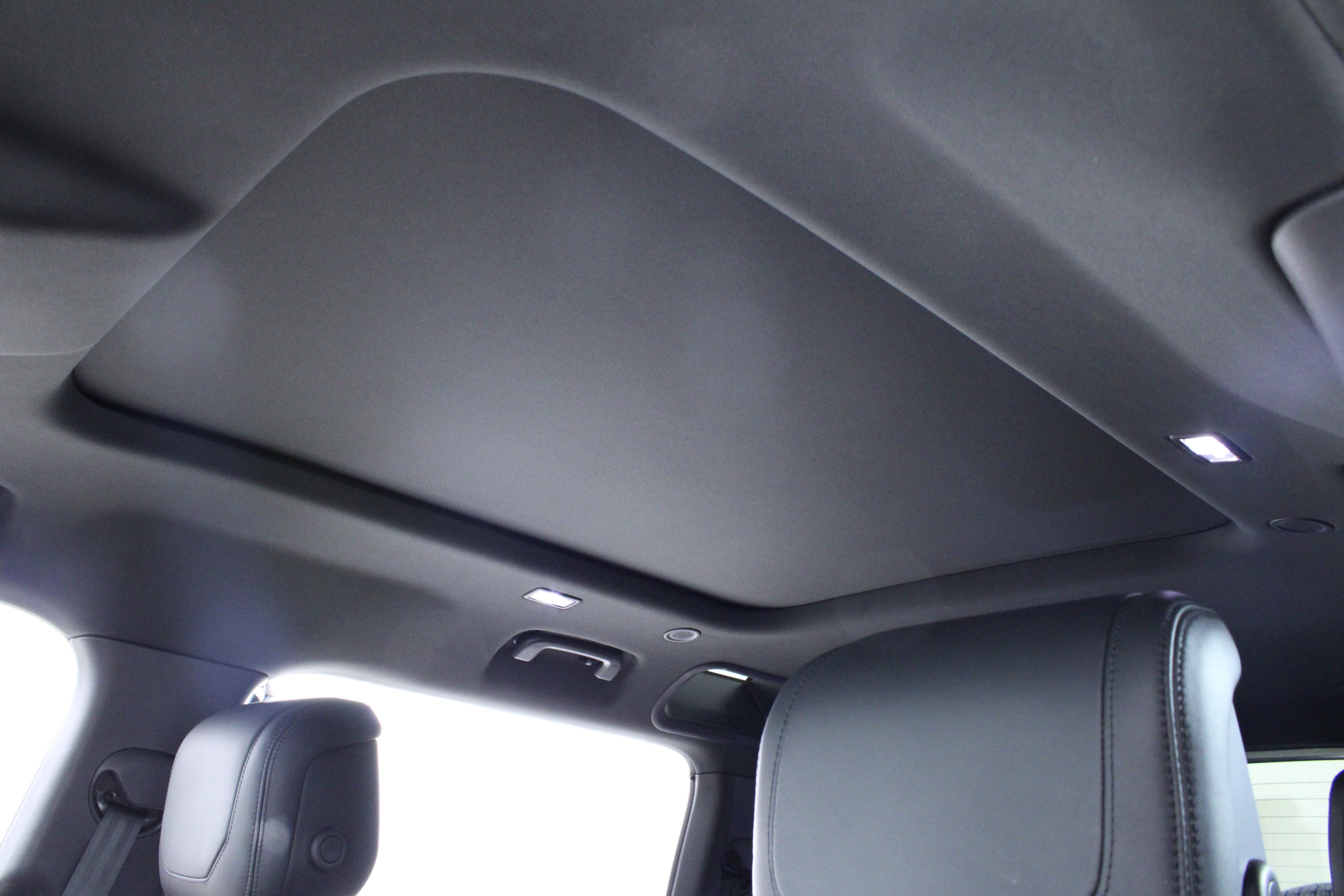 Used 2020 Land Rover Defender 110 X image 31