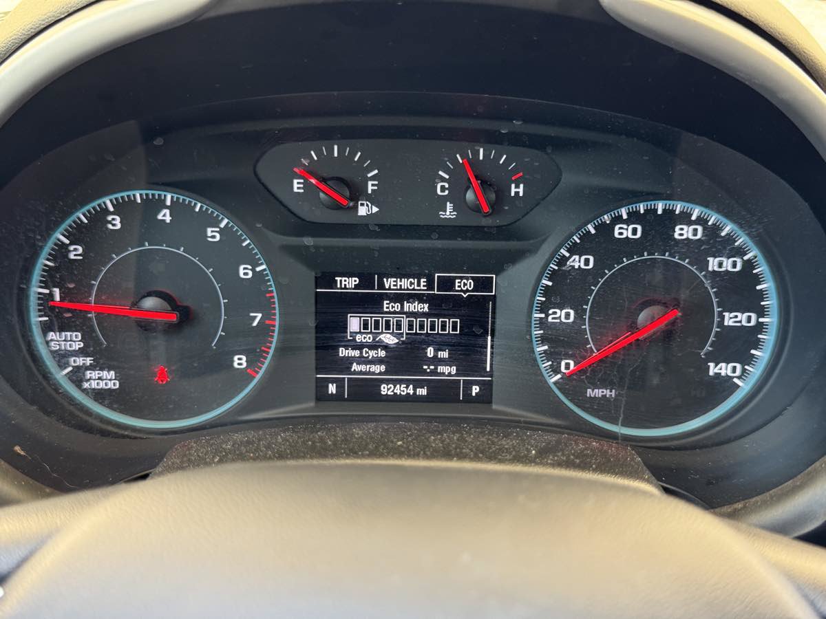 Used 2023 Chevrolet Malibu LT FWD image 34