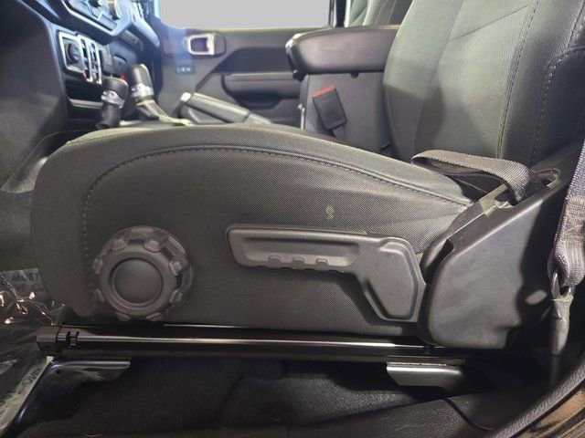 Used 2022 Jeep Gladiator Sport AWD/4WD image 29