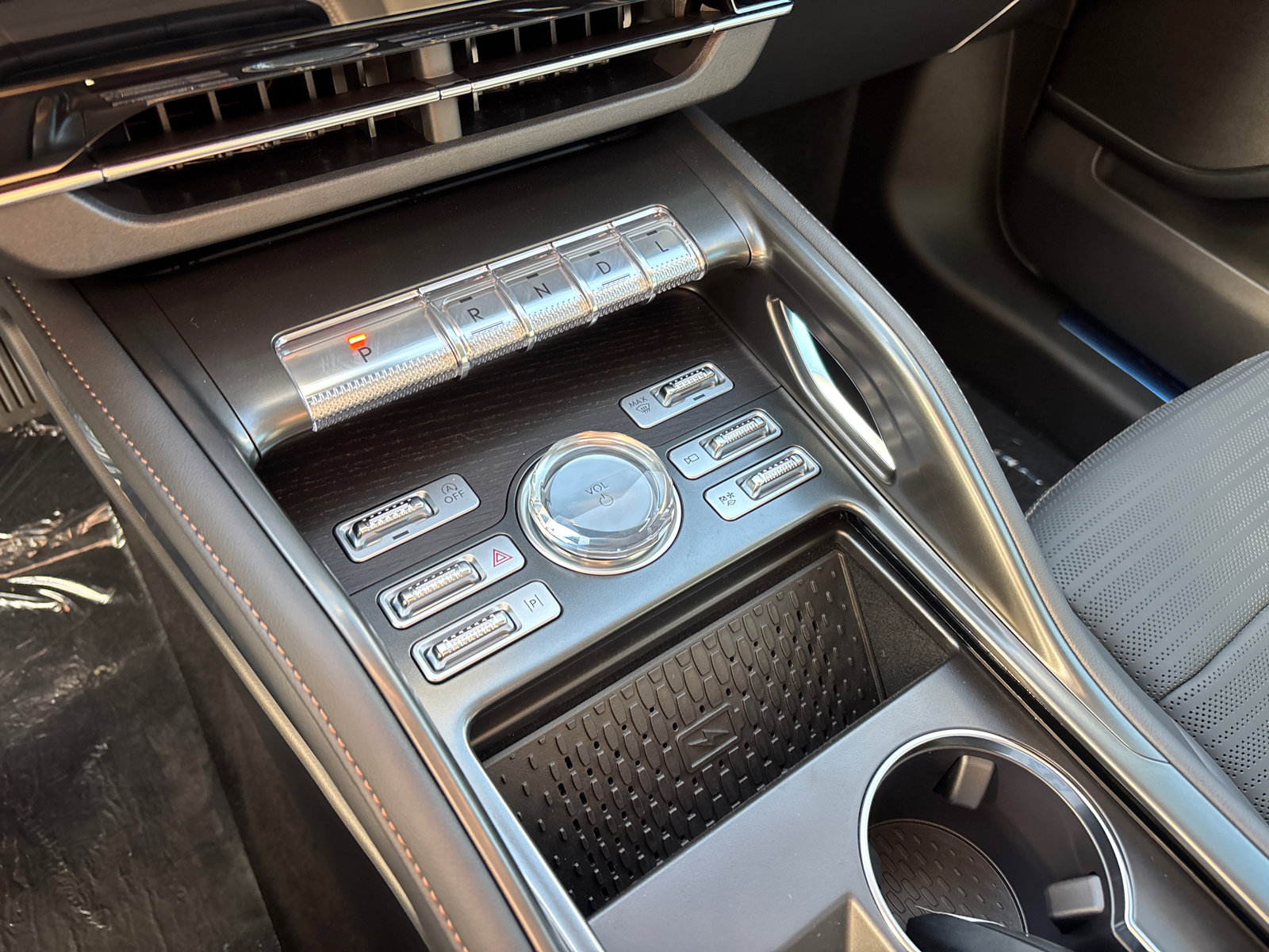 New 2026 Lincoln Nautilus Reserve w/ Jet Appearance Package image 24