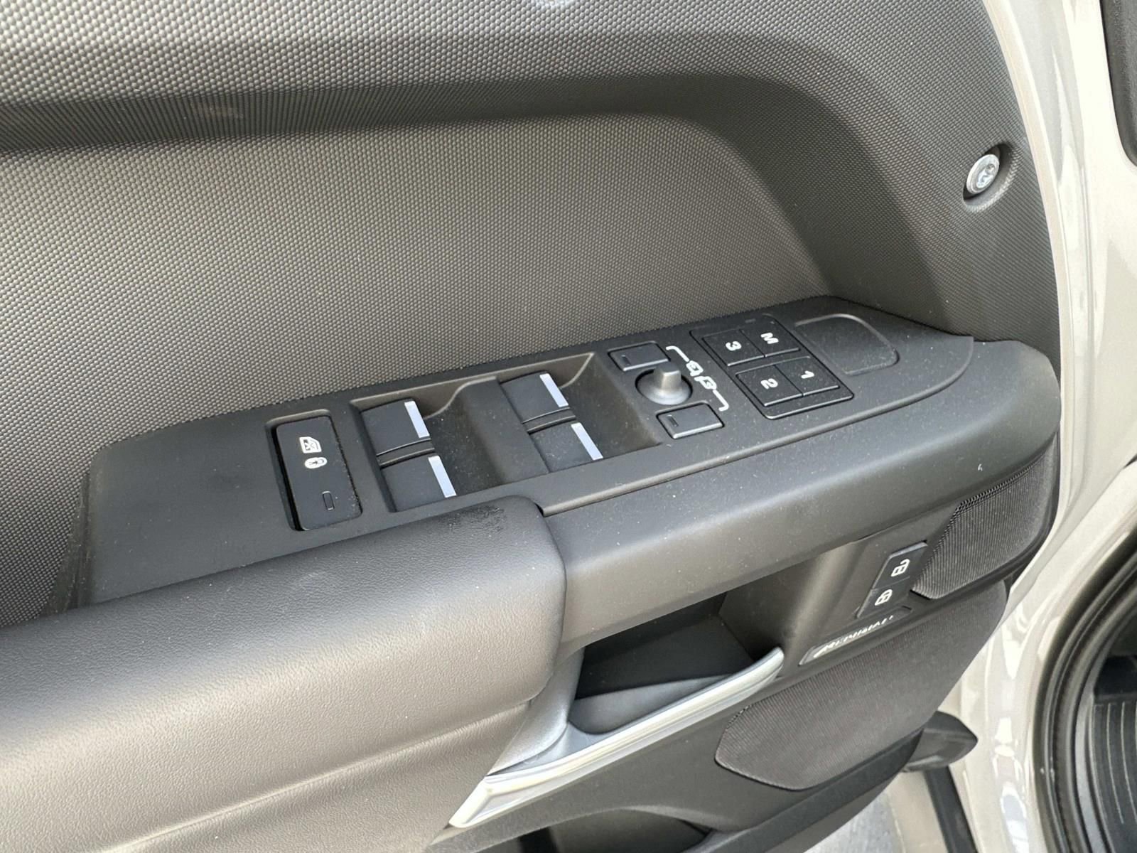 New 2026 Land Rover Defender 110 S AWD/4WD image 10