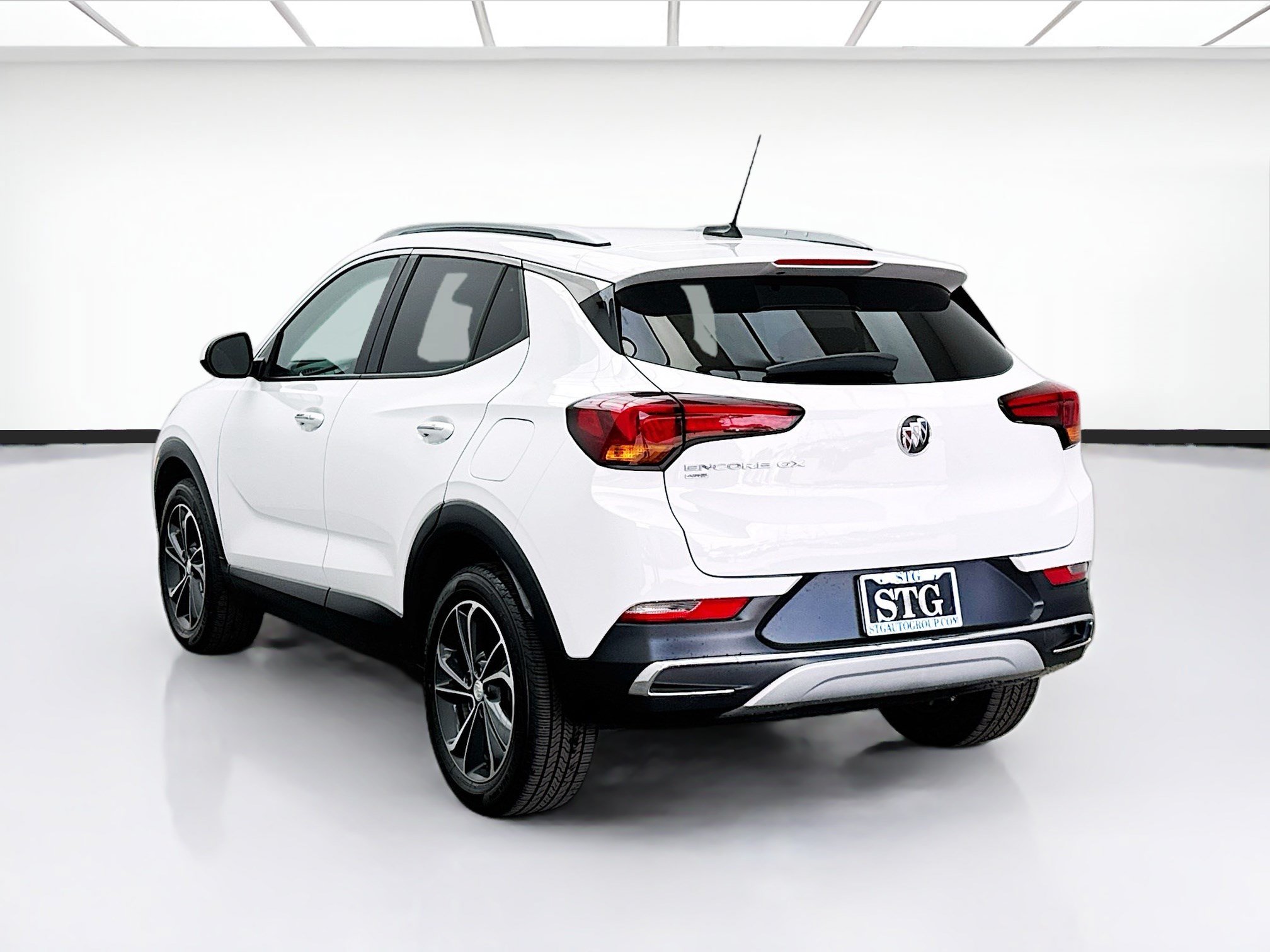 Used 2021 Buick Encore GX Essence AWD/4WD image 6