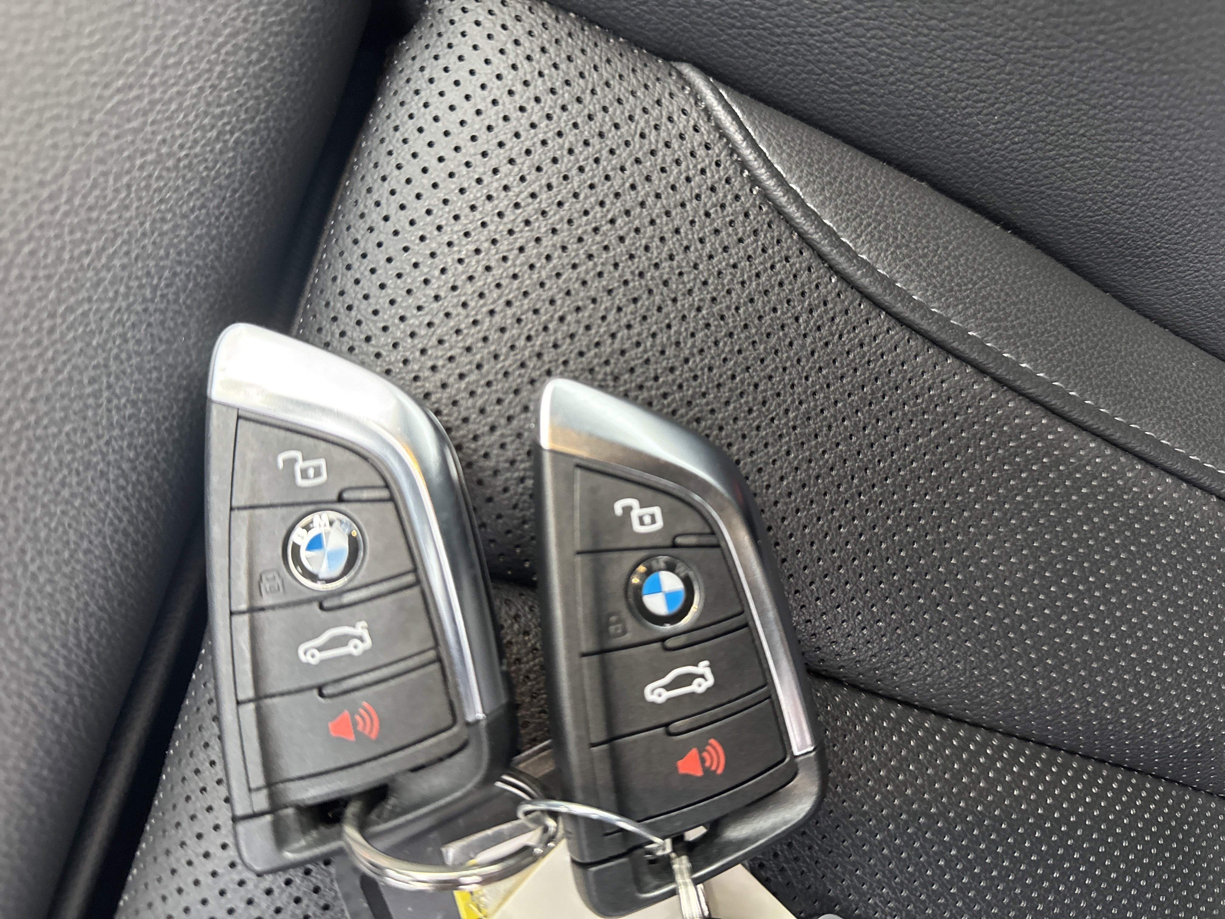 Used 2024 BMW 430i xDrive Coupe w/ Premium Package image 28