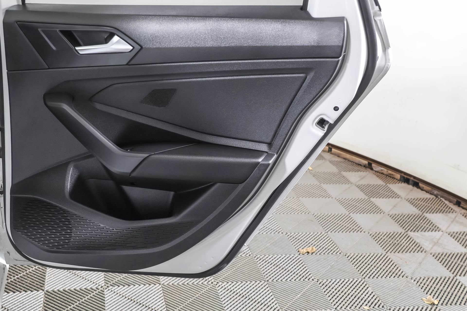 Used 2024 Volkswagen Jetta Sport image 41