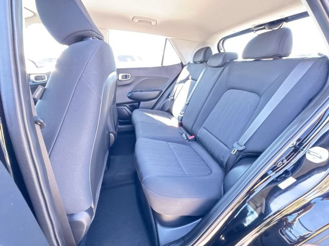 Used 2026 Hyundai Venue SE FWD image 23