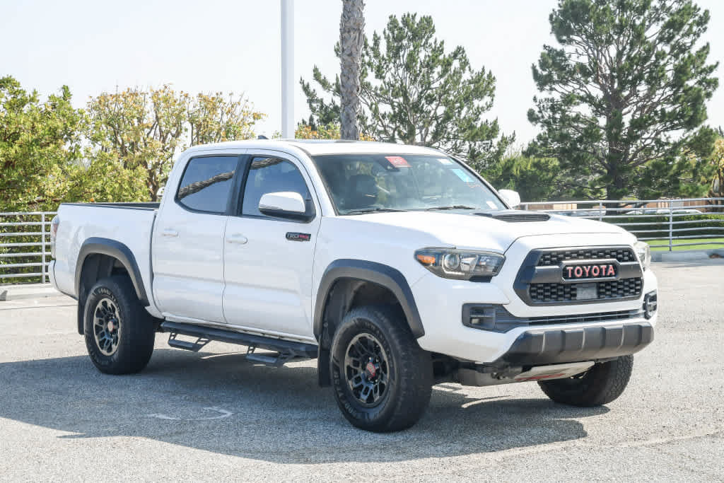 Used 2019 Toyota Tacoma TRD Pro AWD/4WD image 3