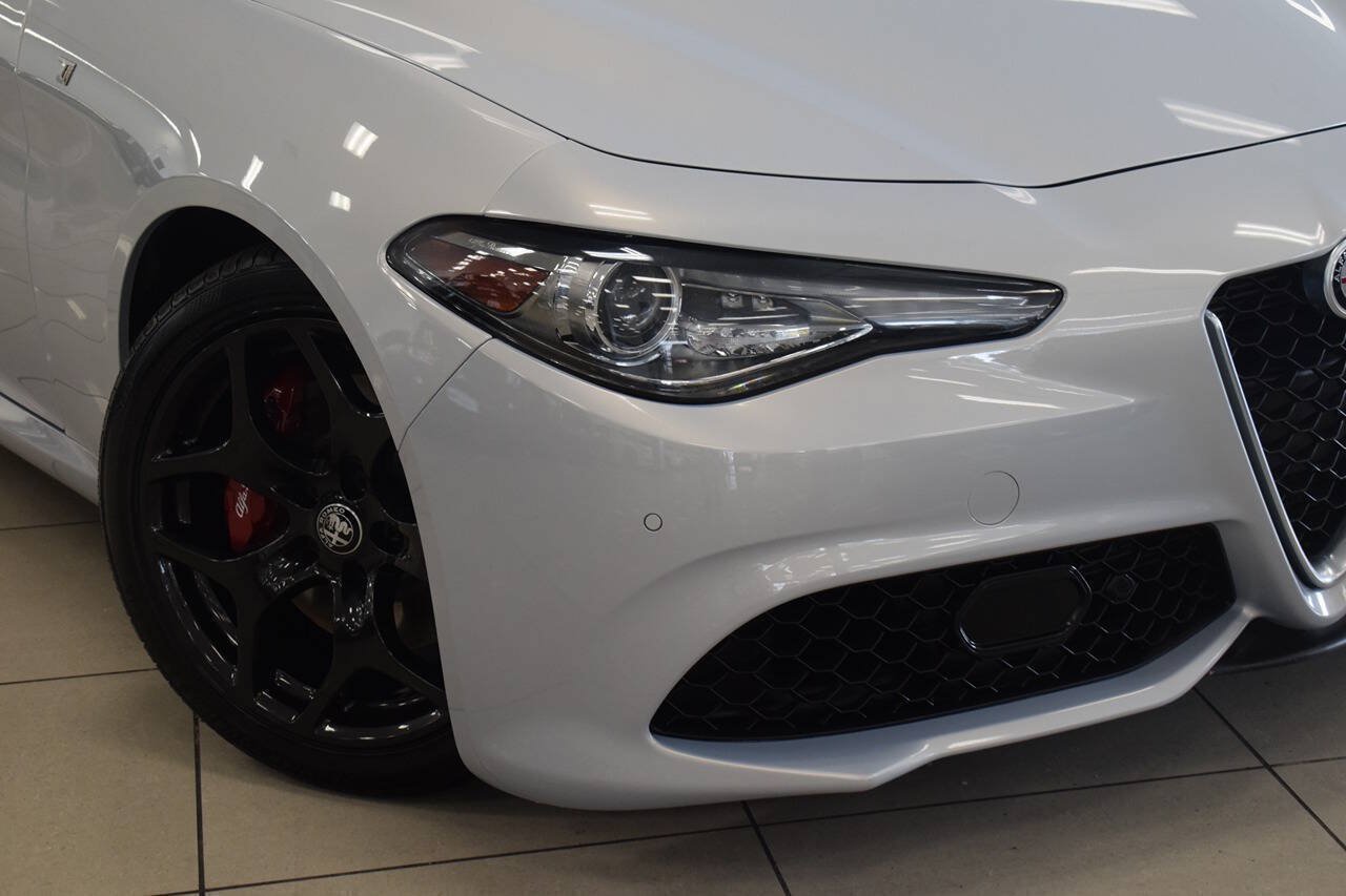Used 2022 Alfa Romeo Giulia Ti RWD image 8