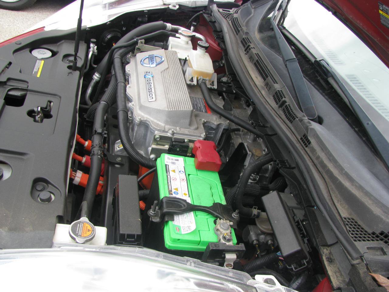 Used 2011 Nissan Leaf image 18