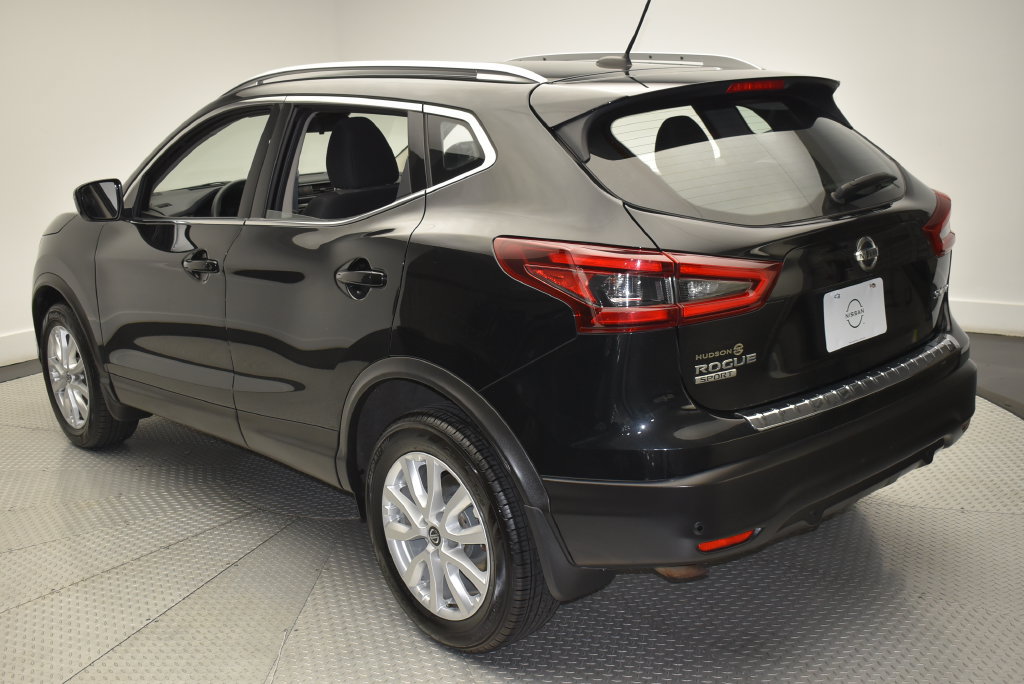 Used 2020 Nissan Rogue Sport SV AWD/4WD image 7