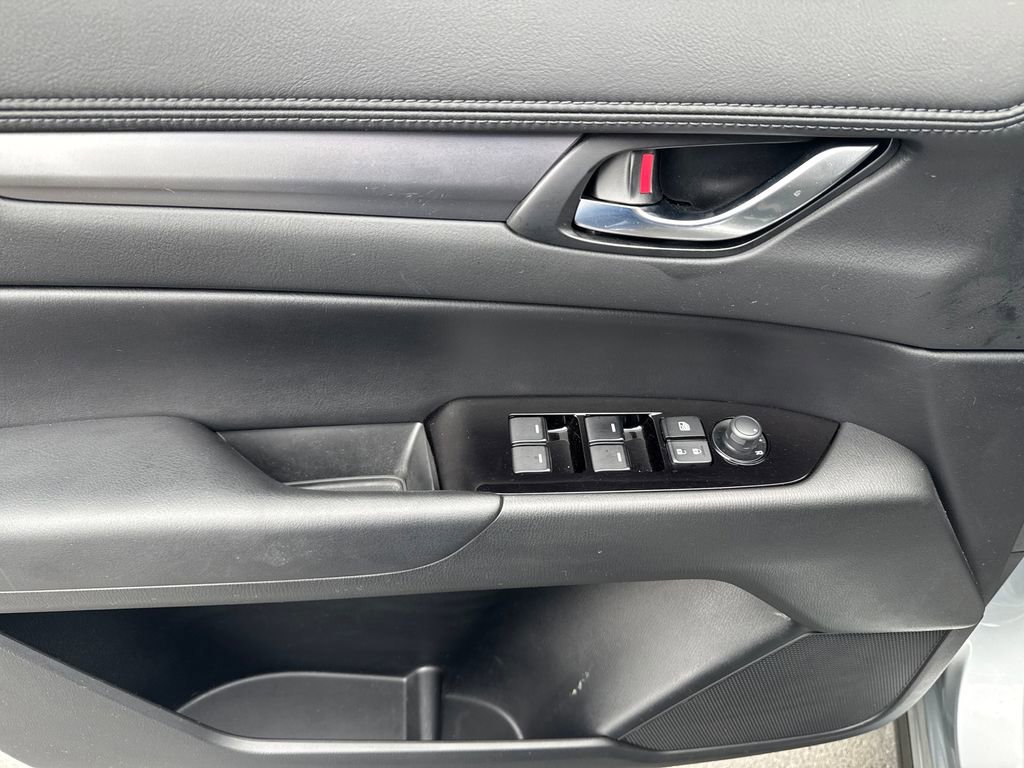 Used 2023 MAZDA CX-5 AWD 2.5 S w/ Select Package image 11