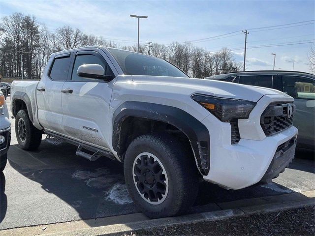 Used 2024 Toyota Tacoma TRD Off-Road w/ TRD Off Road Upgrade Package image 9