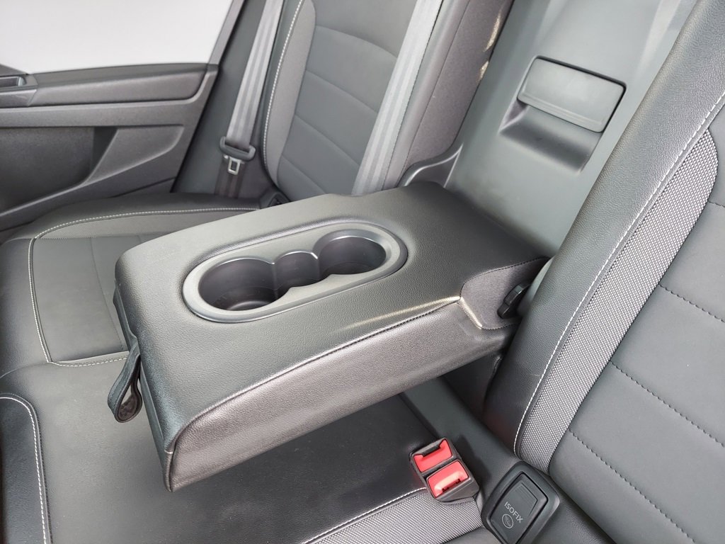 Used 2022 Volkswagen Taos SE w/ Panoramic Sunroof Package image 38