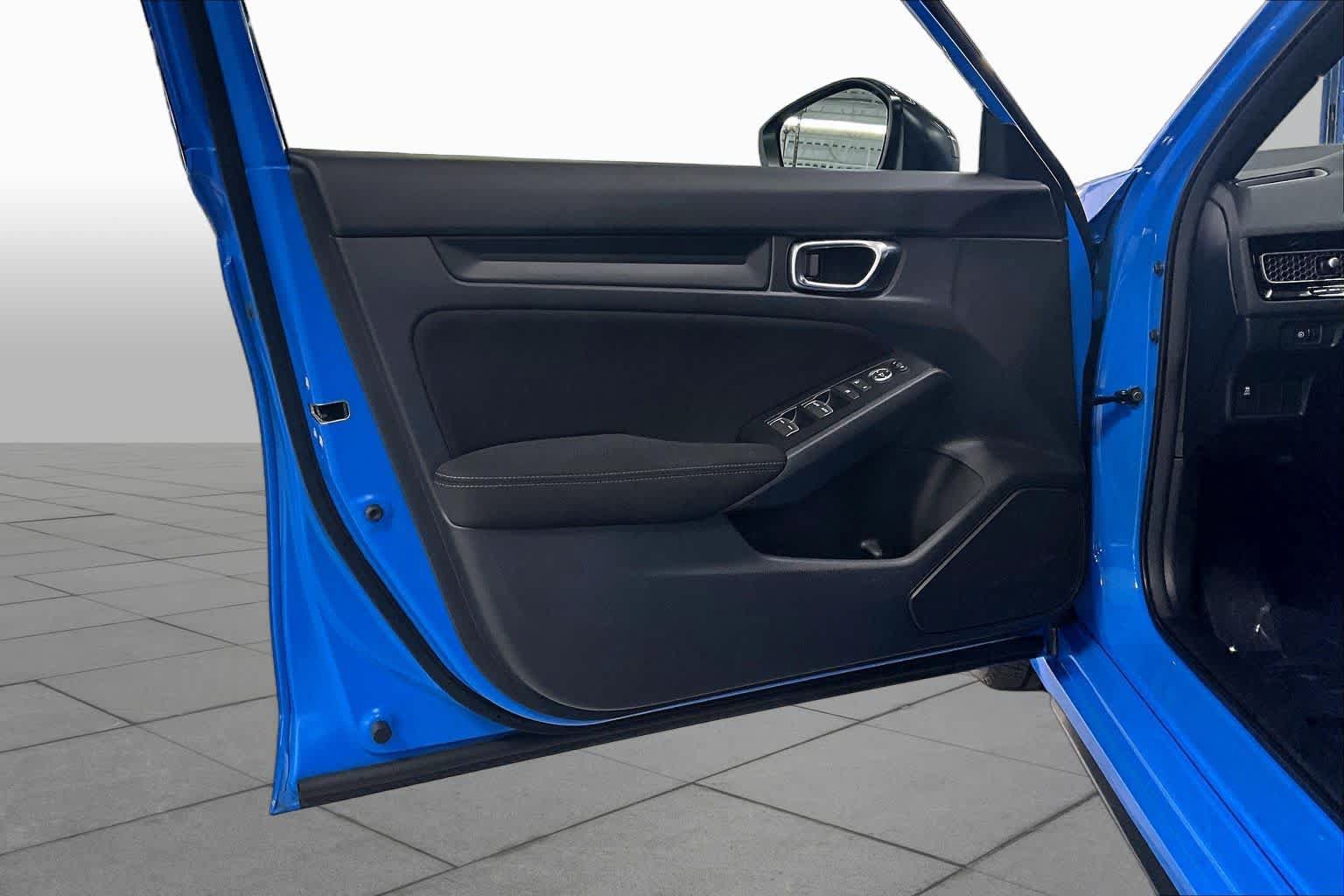 Used 2025 Honda Civic Sport image 22