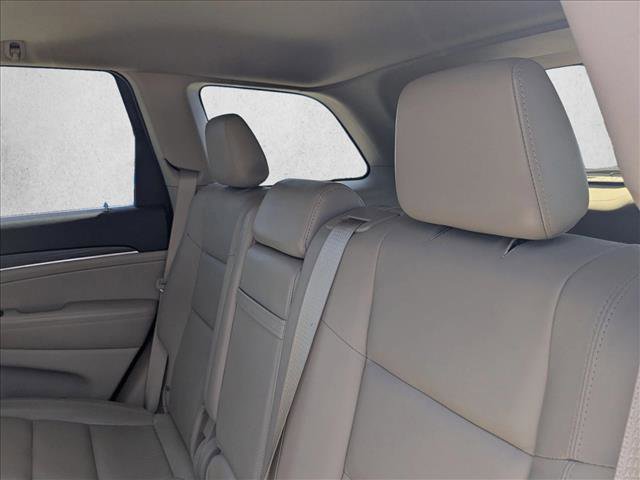 Used 2020 Jeep Grand Cherokee Limited RWD image 17