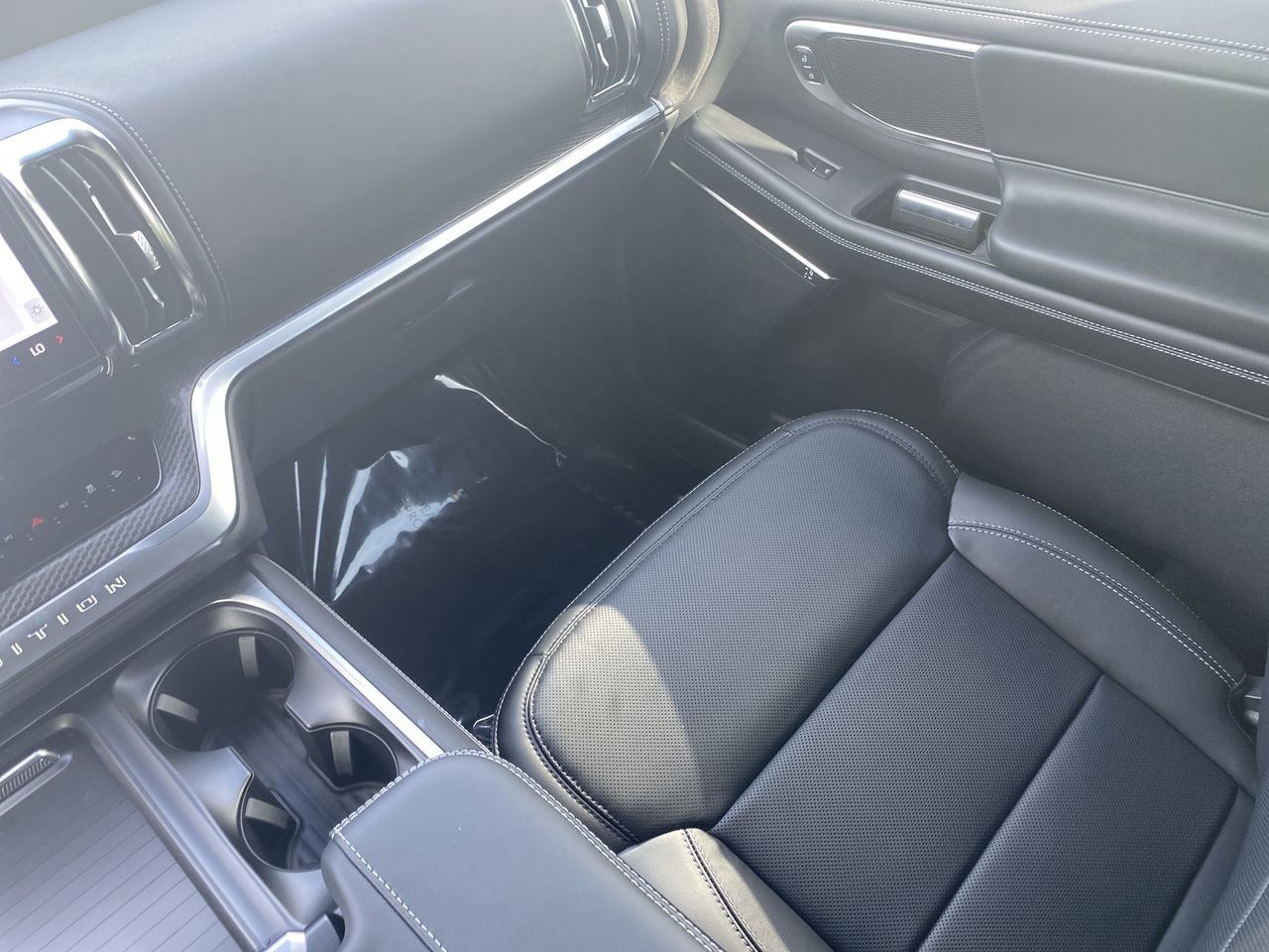 New 2026 Ford Expedition Platinum w/ Stealth Appearance Package AWD/4WD image 15