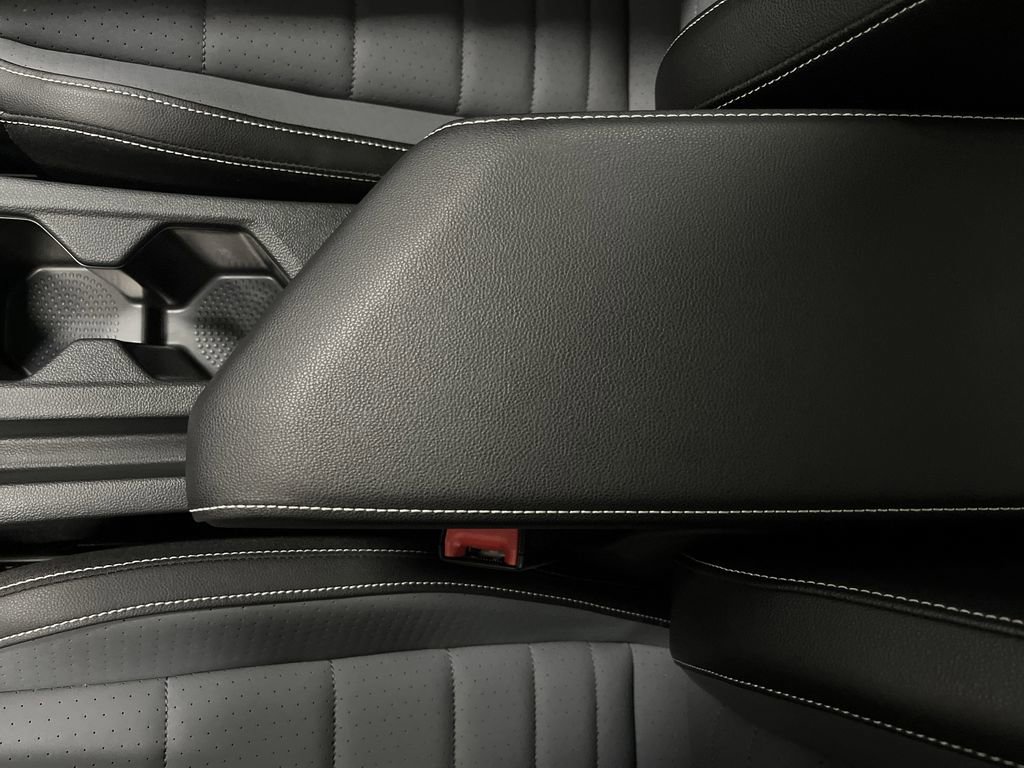 Used 2025 Volkswagen Jetta SE w/ Sunroof Package image 20