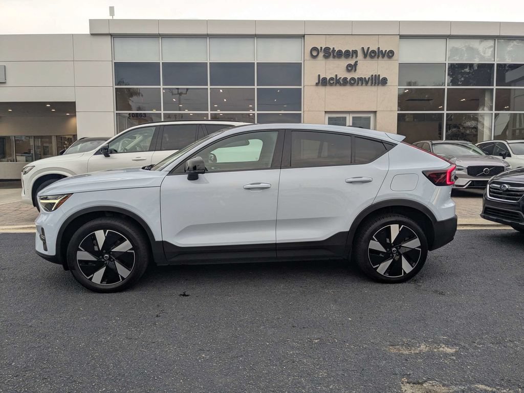 Certified 2024 Volvo C40 Recharge Core AWD/4WD image 3