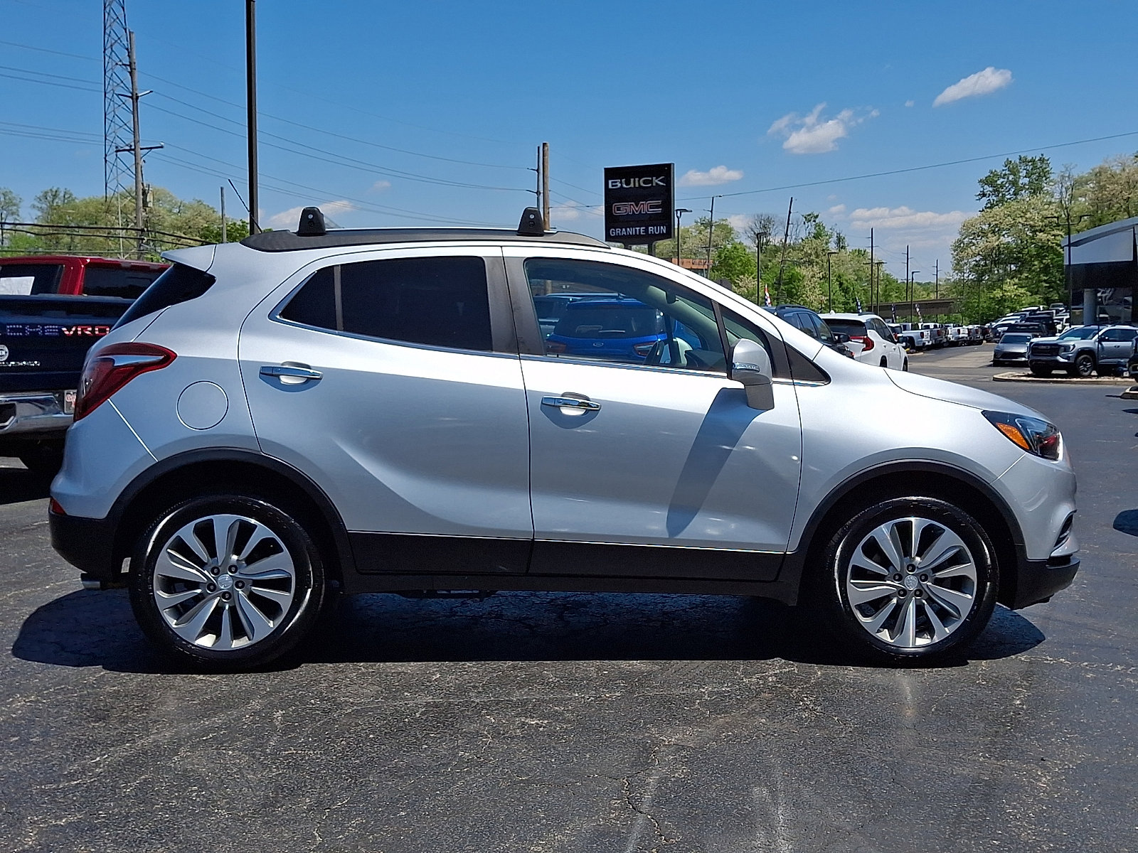 Used 2019 Buick Encore Preferred AWD/4WD image 7