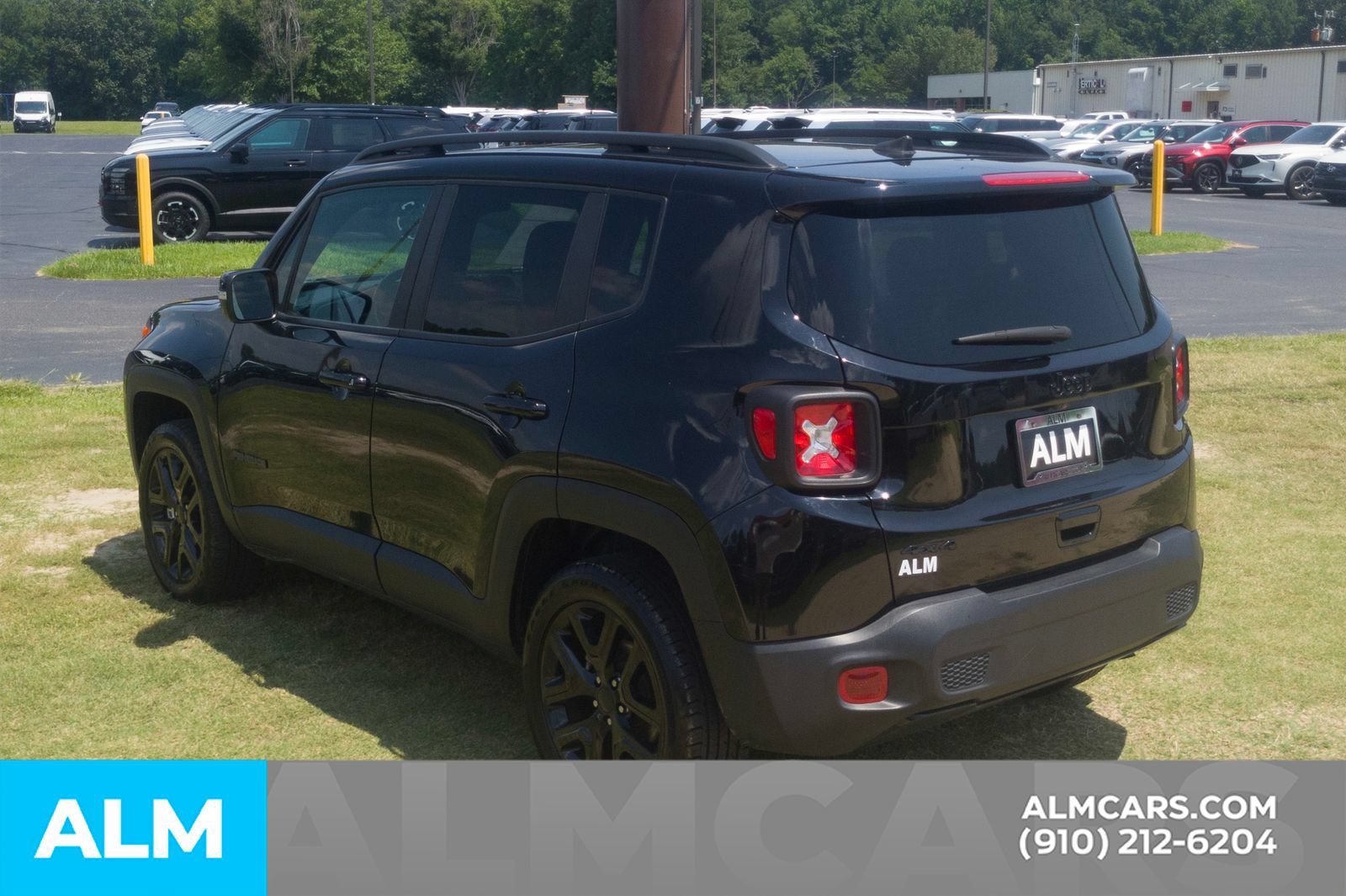Used 2022 Jeep Renegade Altitude w/ Sun/Sound Group AWD/4WD image 9