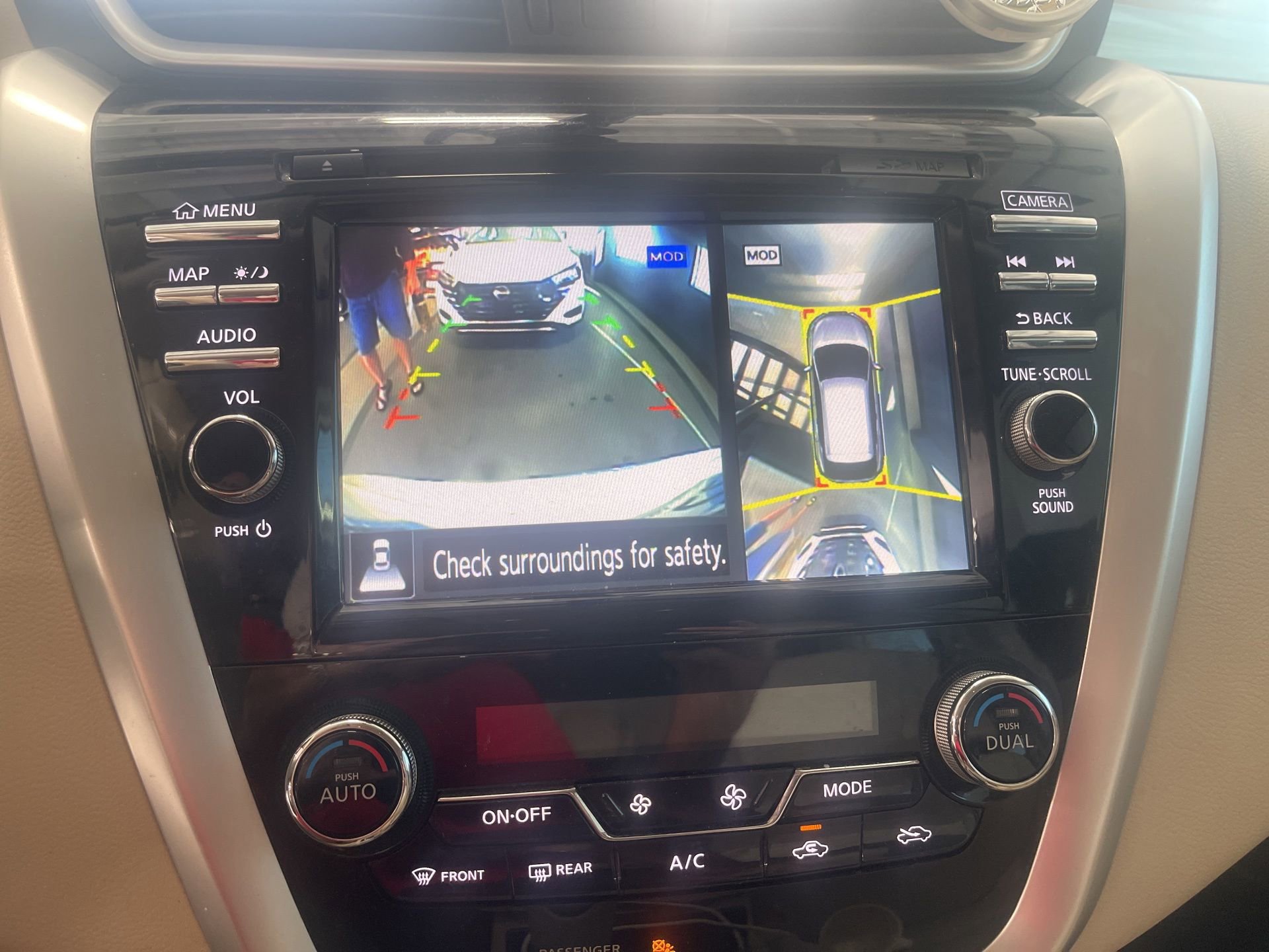 Used 2017 Nissan Murano SL image 7