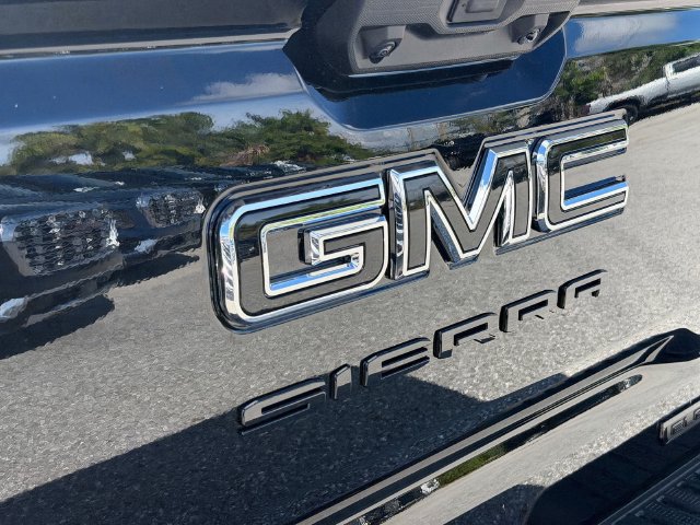 New 2026 GMC Sierra 1500 Elevation w/ LPO, Elevation Black Package RWD image 12