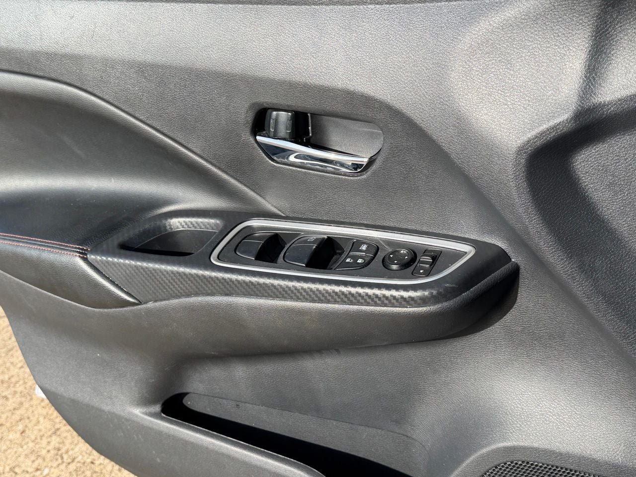 Certified 2025 Nissan Versa SR w/ Trunk Package FWD image 26