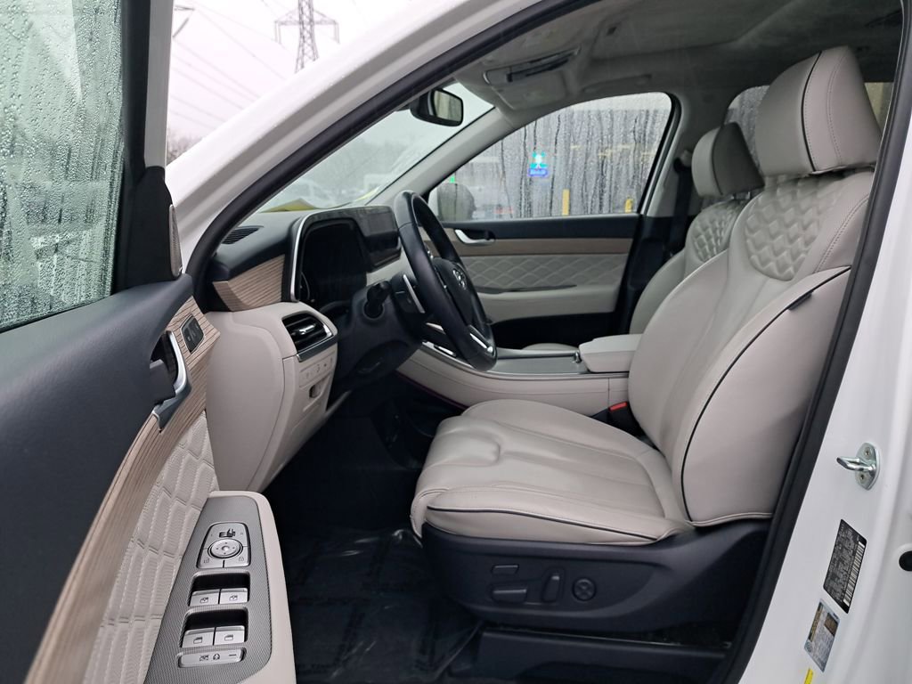 Used 2022 Hyundai Palisade Calligraphy image 11