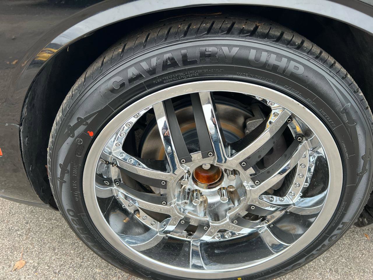 Used 2019 Dodge Challenger R/T image 2