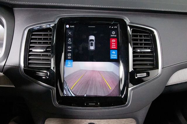 Certified 2023 Volvo XC90 T8 Ultimate w/ Protection Package Premier image 12