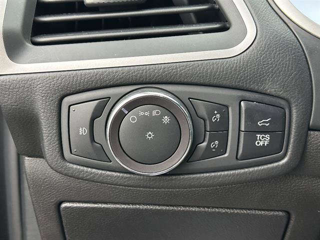 Used 2020 Ford Edge SEL w/ Convenience Package image 17