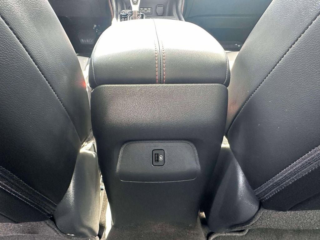 Used 2024 Nissan Sentra SR w/ SR Premium Package image 12