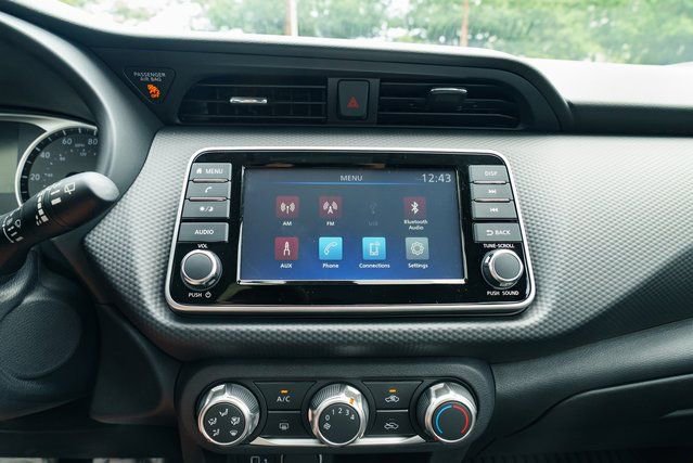 New 2025 Nissan Kicks Play S image 12