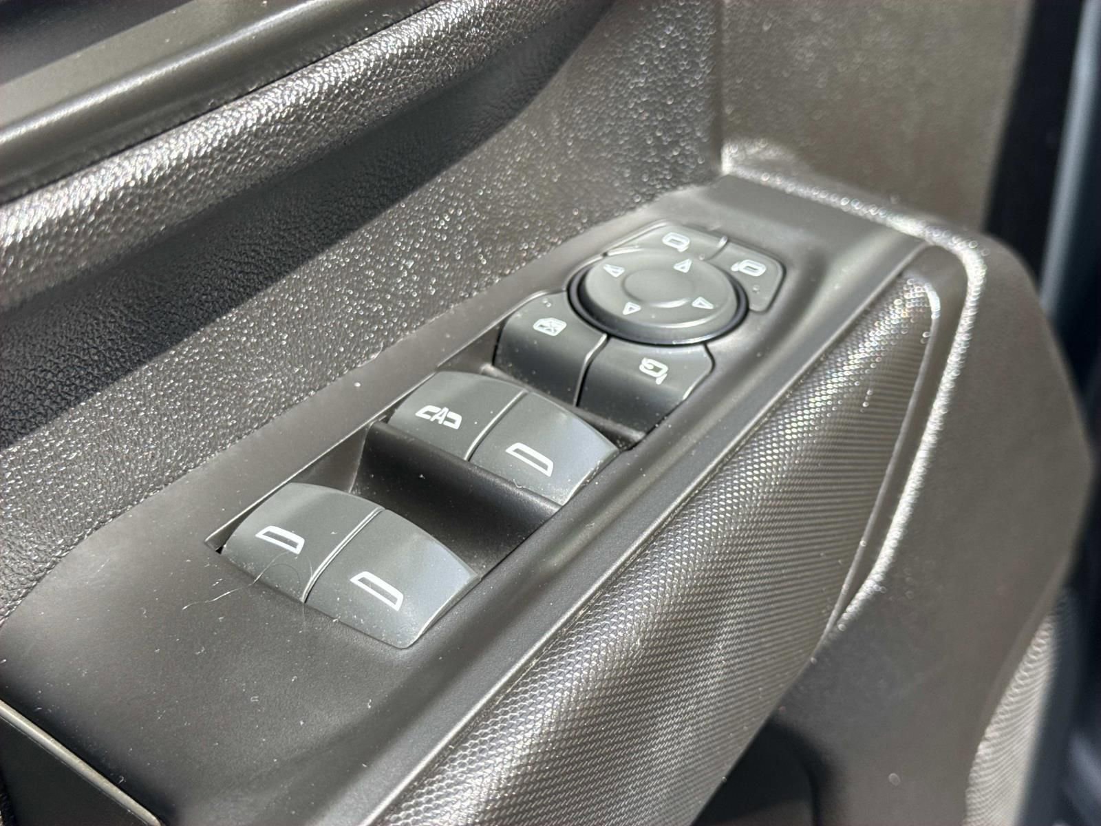 Used 2024 Chevrolet Silverado 2500 Custom w/ Custom Value Package AWD/4WD image 21