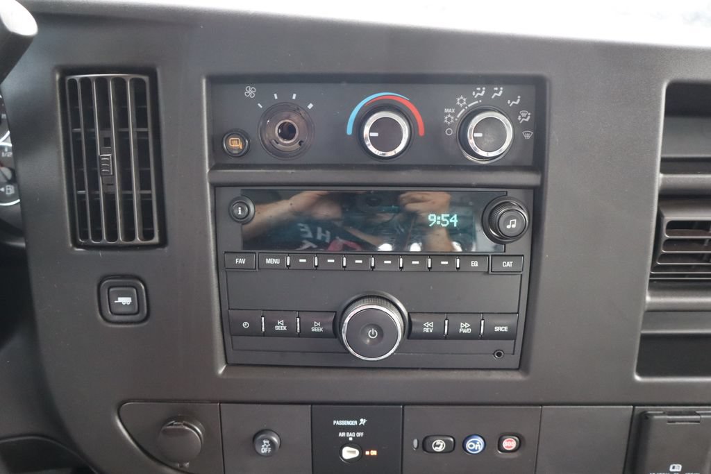 Used 2019 Chevrolet Express 2500 w/ Driver Convenience Package RWD image 12