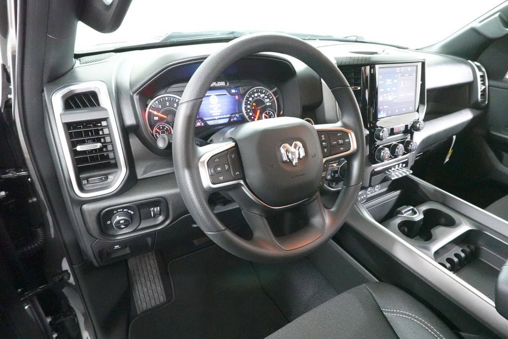New 2026 RAM 1500 Express AWD/4WD image 22