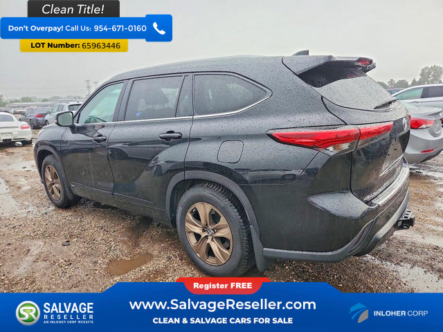Used 2023 Toyota Highlander Bronze Edition AWD/4WD image 3