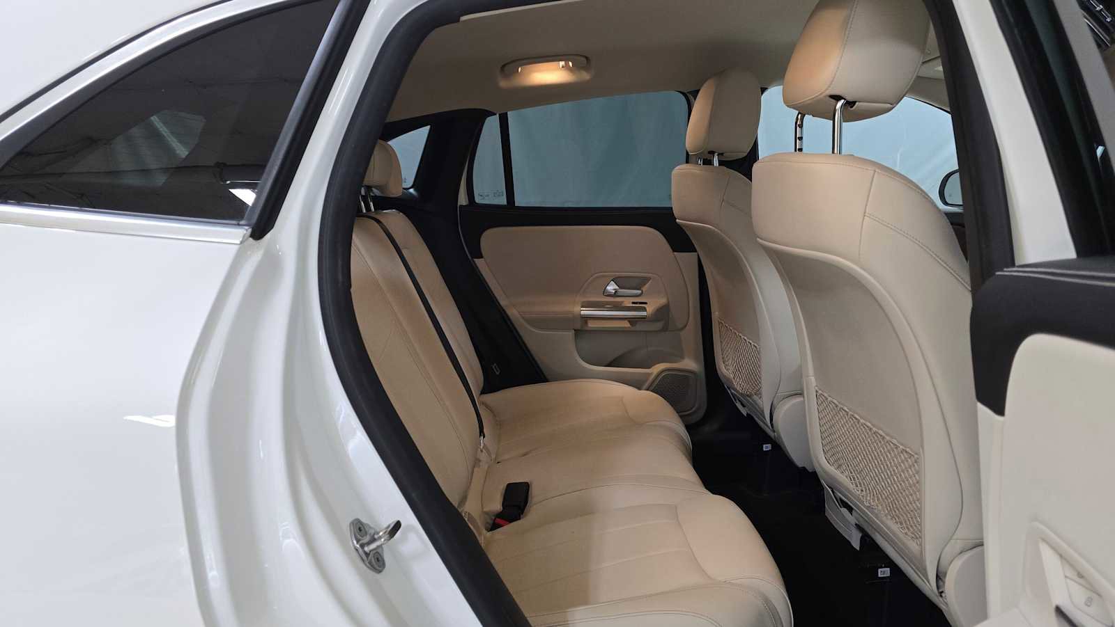 Used 2022 Mercedes-Benz GLA 250 4MATIC image 12