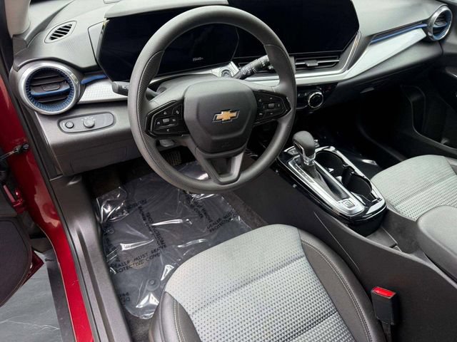 Certified 2025 Chevrolet Trax LT FWD image 11