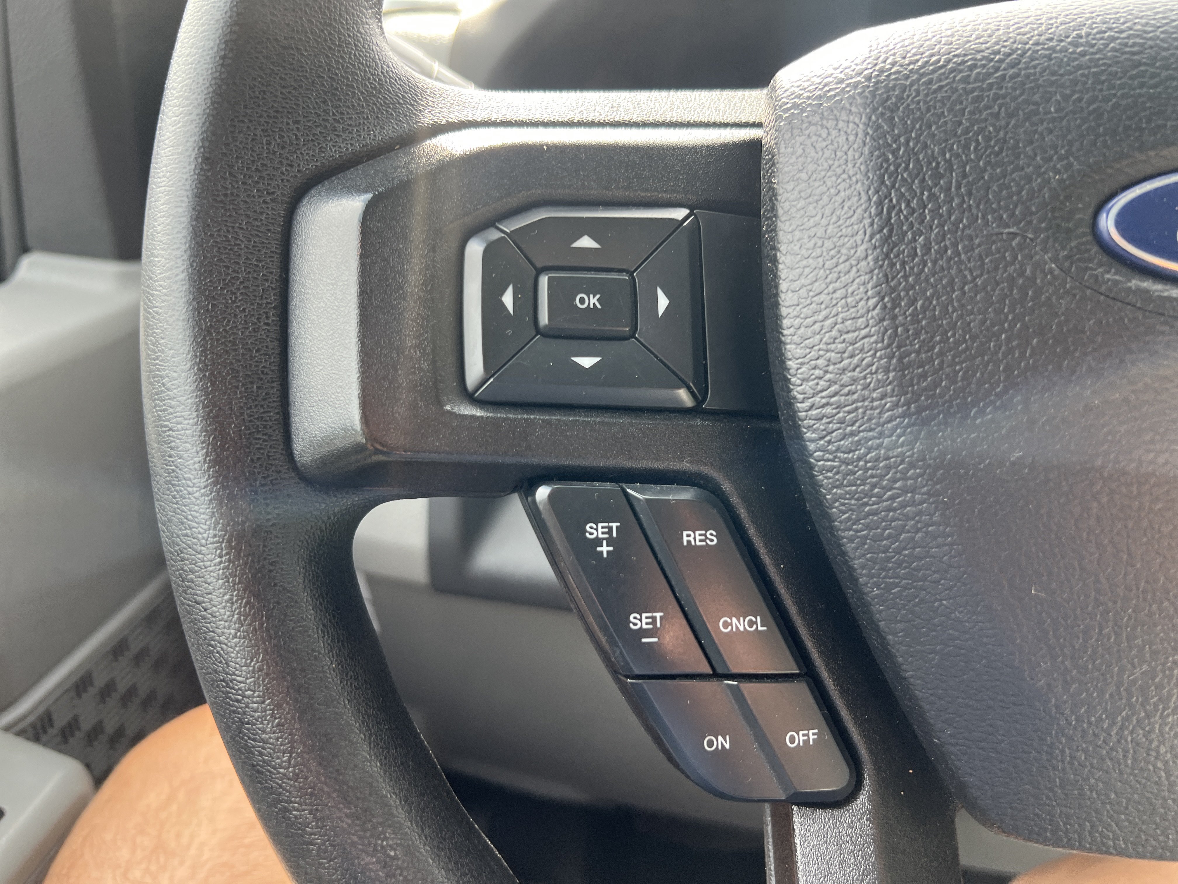 Used 2023 Ford E-350 and Econoline 350 Super Duty w/ Power Windows & Locks Group RWD image 22