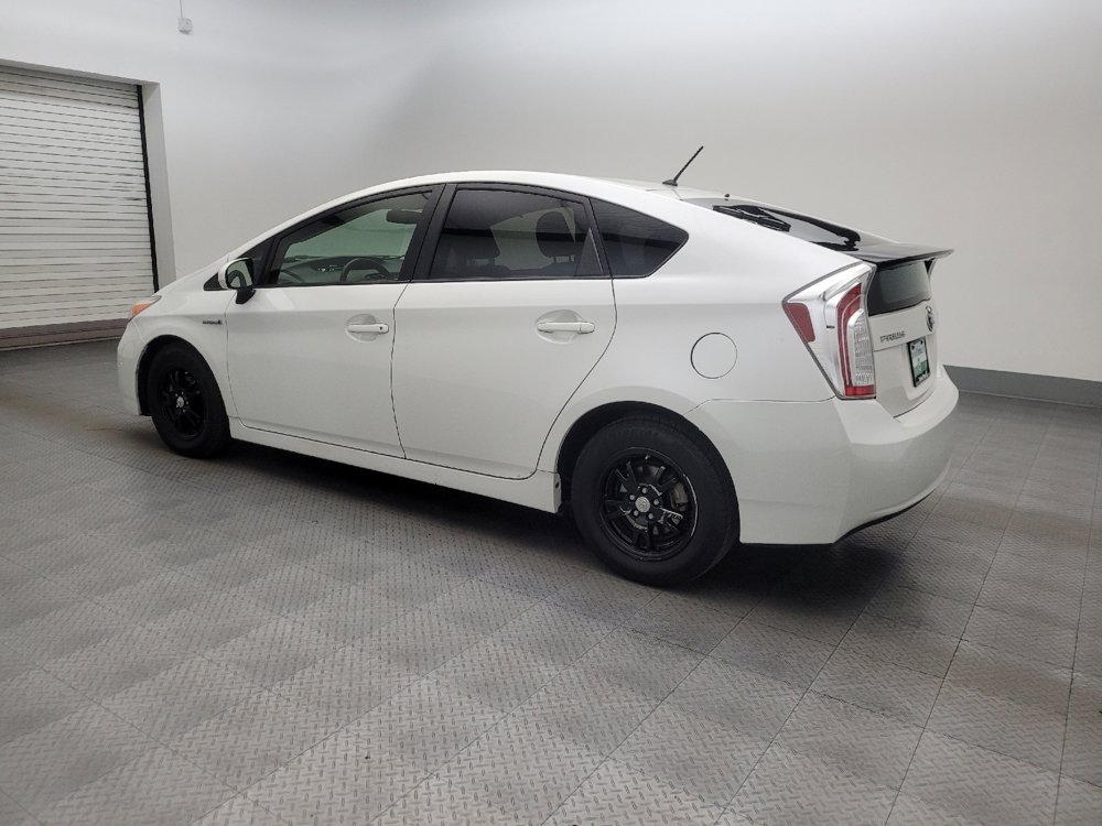 Used 2015 Toyota Prius Two image 3