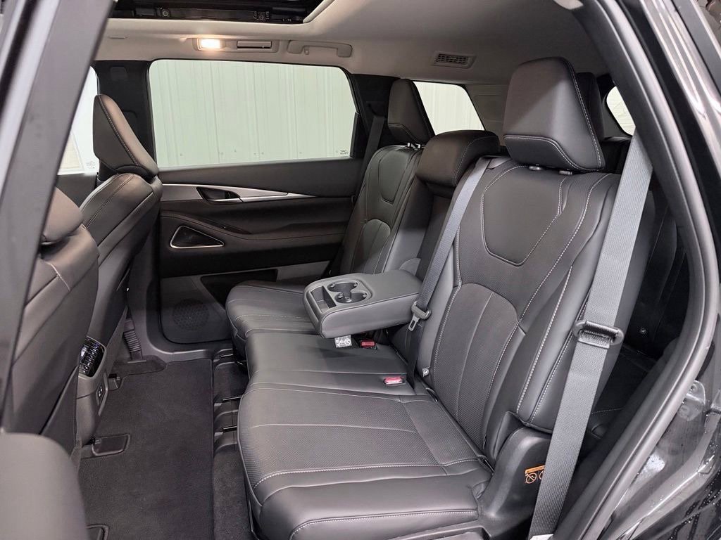 Certified 2027 INFINITI QX60 Luxe w/ Cargo Package FWD image 38